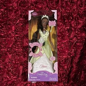 Disney Tiana Singing Doll in Green and White